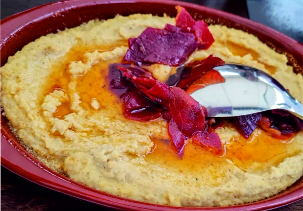 Sıcak Pastırmalı Humus